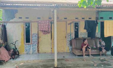 di jual kontrakan 2 pintu AJB masuk motor di sawangan baru depok