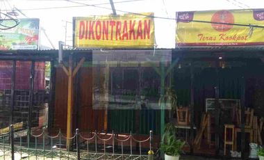 Disewakan kios murah PGC Cililitan (seberangnya), strategis Jakarta Timur