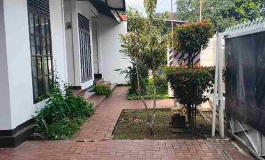 Rumah terawat dibawah NJOP lokasi strategis Suryalaya buahbatu bandung