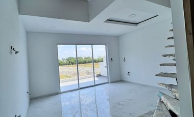 VENTA DE CASA EN CONDOMINIO EN LAS MERCEDES ID 841