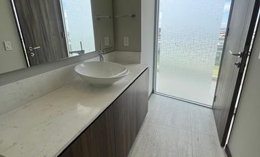 DEPARTAMENTO EN RENTA EN CIMA 500 DE LUJO, VALLE REAL ZAPOPAN.