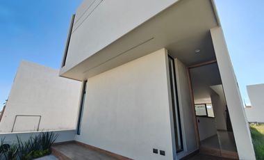 CASA EN VENTA EN VILANOVA RESIDENCIAL