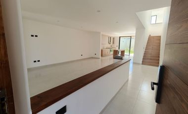 CASA EN VENTA EN VILANOVA RESIDENCIAL