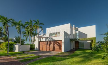Casa en Venta, Isla Dorada, Zona Hotelera Cancun, Cancún