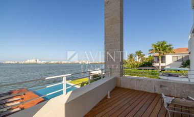 Casa en Venta, Isla Dorada, Zona Hotelera Cancun, Cancún