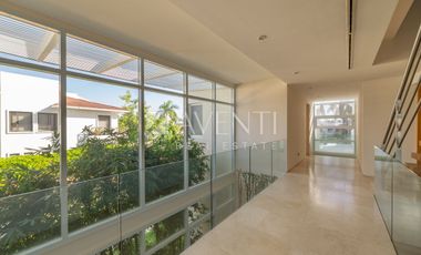 Casa en Venta, Isla Dorada, Zona Hotelera Cancun, Cancún