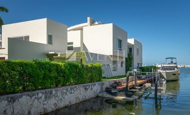 Casa en Venta, Isla Dorada, Zona Hotelera Cancun, Cancún
