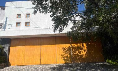 Casa en Venta dentro de Jadines del Ajusco.