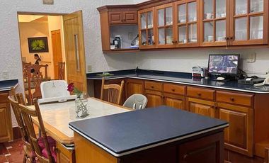 Casa en Venta dentro de Jadines del Ajusco.