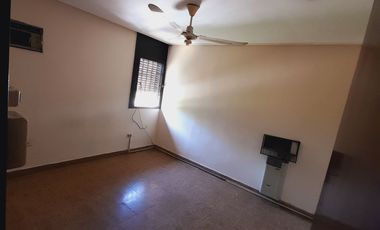 VENTA CASA CON COCHERA- AV. CENTRAL 4224-SMT