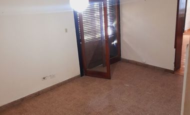 VENTA CASA CON COCHERA- AV. CENTRAL 4224-SMT