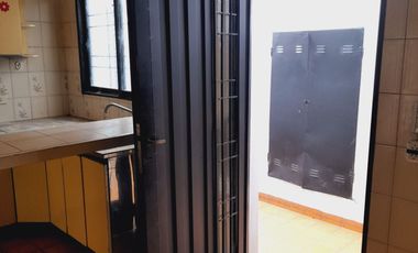 VENTA CASA CON COCHERA- AV. CENTRAL 4224-SMT