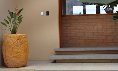 VENDO CASA 200 M2  CON LOTE DE 3200 M2 EN VILLA DE LEYVA BOYACA