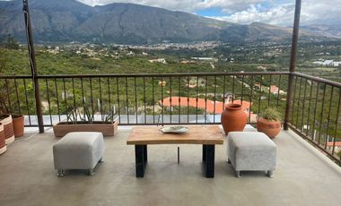 VENDO CASA 200 M2  CON LOTE DE 3200 M2 EN VILLA DE LEYVA BOYACA