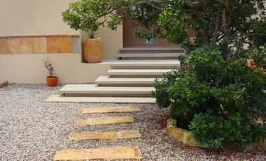 VENDO CASA 200 M2  CON LOTE DE 3200 M2 EN VILLA DE LEYVA BOYACA