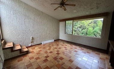 Hermosa casa en renta en Colinas de San Javier