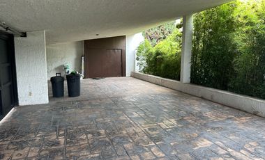 Hermosa casa en renta en Colinas de San Javier