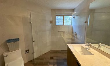 Hermosa casa en renta en Colinas de San Javier