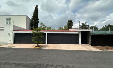Hermosa casa en renta en Colinas de San Javier