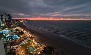 🏢 VENDO PENTHOUSE & SUITE VISTA Y SALIDA AL MAR - PISO 12 (Tonsupa – Club Resort Pacífico – Playa Ancha.)