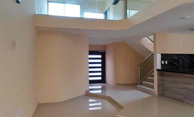 .	“Vive con estilo en Boca del Río: Casa amplia en oferta especial”🤩🏭 , ES UNA GANGA!!!💥