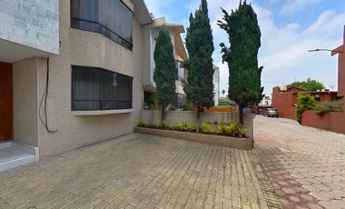 Hermosa residencia en zona exclusiva