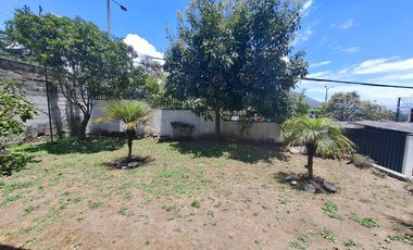 Vendo casa ideal para vivienda o negocio al norte de Quito Av Mariscal Sucre y Marcelo Rivadeneira barrio 23 de Junio Cotocollao a 50 metros del Sta M