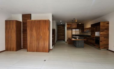 Casa en renta en Solares de 4 recamaras mas Roof garden