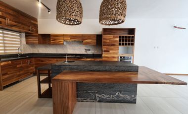 Casa en renta en Solares de 4 recamaras mas Roof garden