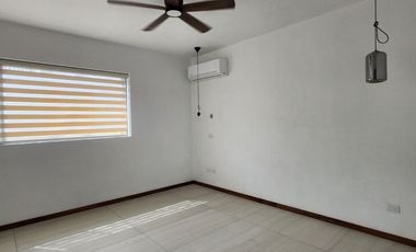 Casa en renta en Solares de 4 recamaras mas Roof garden