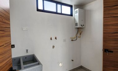 Casa en renta en Solares de 4 recamaras mas Roof garden