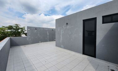 Casa en renta en Solares de 4 recamaras mas Roof garden
