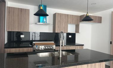 Casa en venta cerca de Blvd. Atlixco y Ciudad Judicial