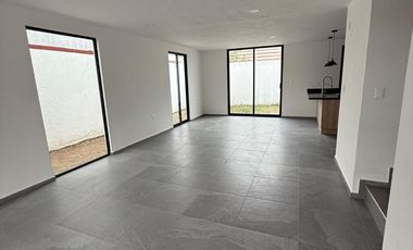 Casa en venta cerca de Blvd. Atlixco y Ciudad Judicial