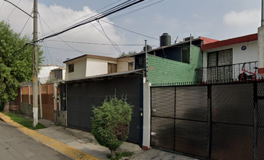 Casa en Residencial El Dorado Tlalnepantla Estado de México. Adjudicada