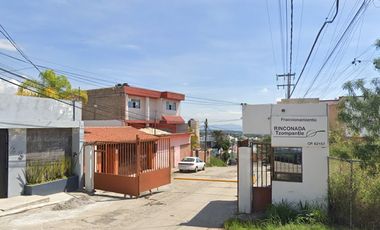 Casa en venta precio de REMATE en Rinconada Tzompantle, Cuernava ¡Compra directa con el banco, no se aceptan créditos!