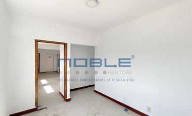 Edificio en Venta, con Locales Comerciales