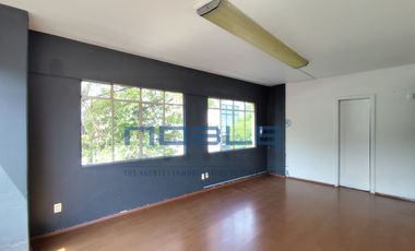 Edificio en Venta, con Locales Comerciales