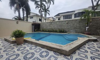 Via la costa, Renta de linda casa 4 dormitorios con piscina amoblada
