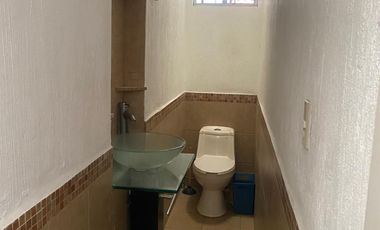 RENTA CASA EN SAN JERONIMO 3 RECAMARAS A 10 MIN PLAZA MAYOR