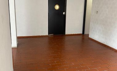 RENTA CASA EN SAN JERONIMO 3 RECAMARAS A 10 MIN PLAZA MAYOR