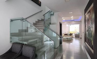 Casa de Venta vía Samborondón, Urbanización el Rio