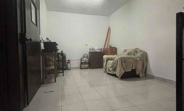CASA EN VENTA,COL. SECTOR POULAR