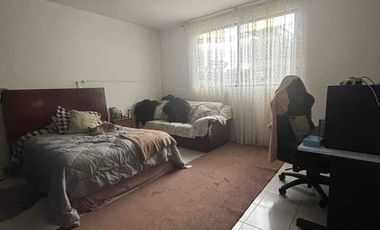 CASA EN VENTA,COL. SECTOR POULAR