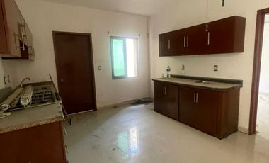 RENTO CASA EN LA RIVIERA VERACRUZANA A UNAS CUADRAS DEL MAR Y 1 RECAMARA EN PLANTA BAJA