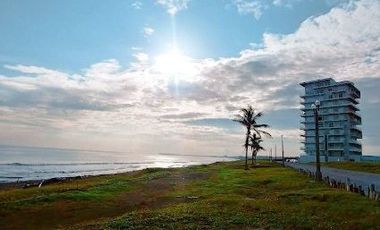 RENTO CASA EN LA RIVIERA VERACRUZANA A UNAS CUADRAS DEL MAR Y 1 RECAMARA EN PLANTA BAJA