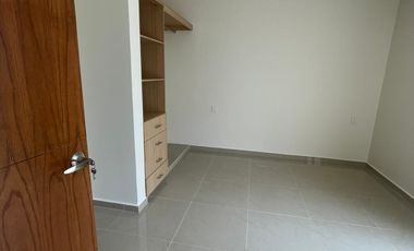 RENTO CASA EN LOMAS DEL DORADO CON RECAMARA EN PLANTA BAJA