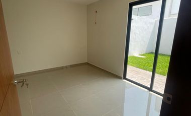 RENTO CASA EN LOMAS DEL DORADO CON RECAMARA EN PLANTA BAJA