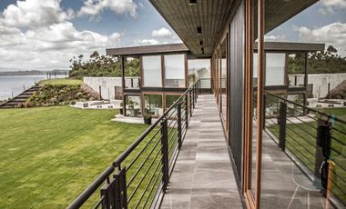 Casa orilla de lago llanquihue Puerto Varas