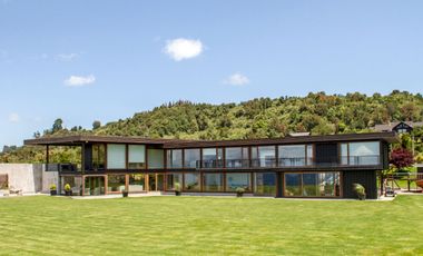 Casa orilla de lago llanquihue Puerto Varas